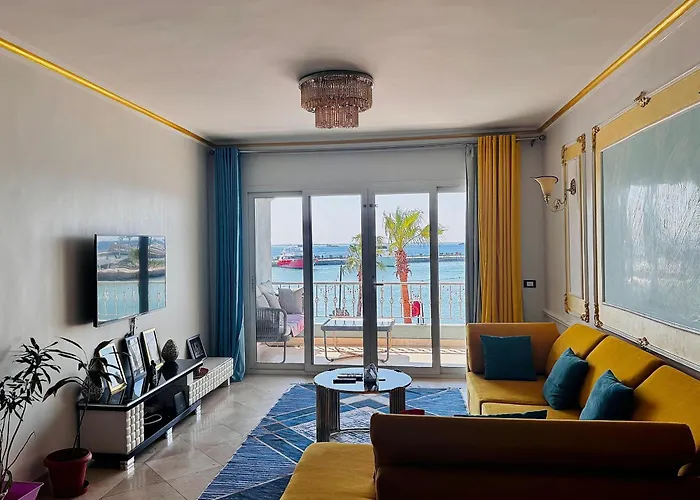 New Marina شقة